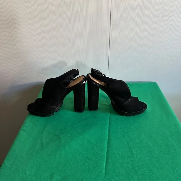 NWB 🔥SCHUTZ  SUEDE LUGG SOLE PEEP TOE SLING BACK SHOES 8 ♥️😍 - Picture 9 of 9